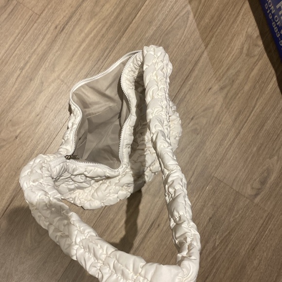 Shoulder bag - Picture 3 of 4